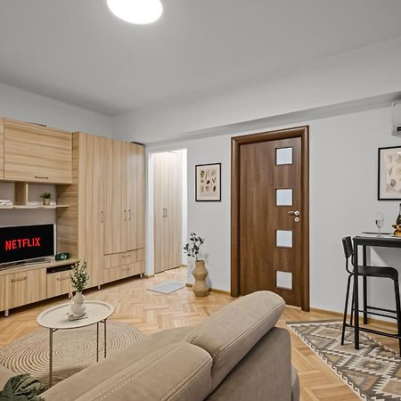Earthy Escape - Central Apt With Balcony Βουκουρέστι Εξωτερικό φωτογραφία