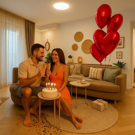 Earthy Escape - Central Apt With Balcony Βουκουρέστι Εξωτερικό φωτογραφία